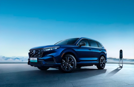 A new generation of CR-V three power upgrade, become the vanguard of Dongfeng Honda transformation _fororder_image003