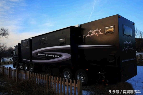 See what RVs domestic and foreign celebrities drive